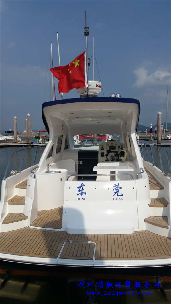惠州32英尺游艇外观